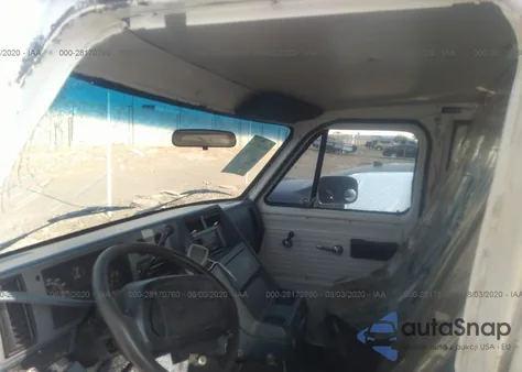 1994 Chevrolet G10 из США, поврежденный, VIN 1GCDG15Z3RF147725